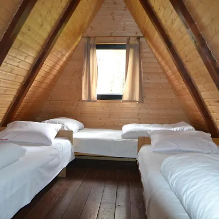 Osrodek Wypoczynkowo-turystyczny Perla Krutyni Village de vacances *